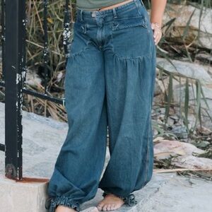 We The Free Lotus Balloon Jeans In the color Juno